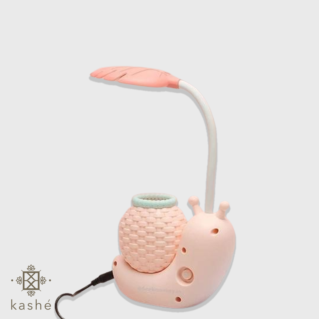 Snail LED Lamp with pen stand